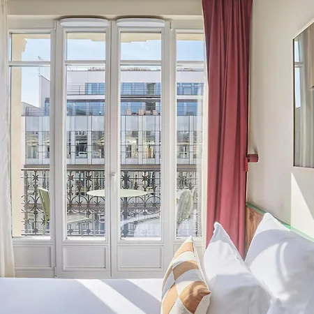 Numa Champs-elysees Paříž