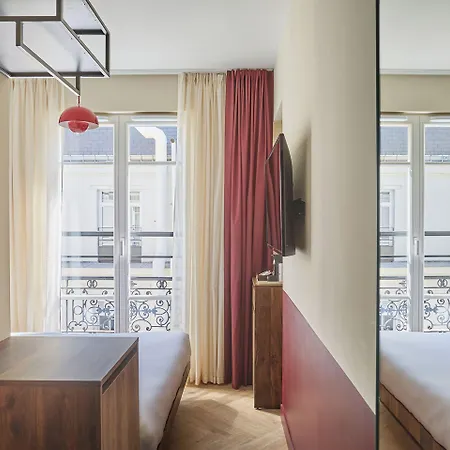 Numa Champs-elysees Paris