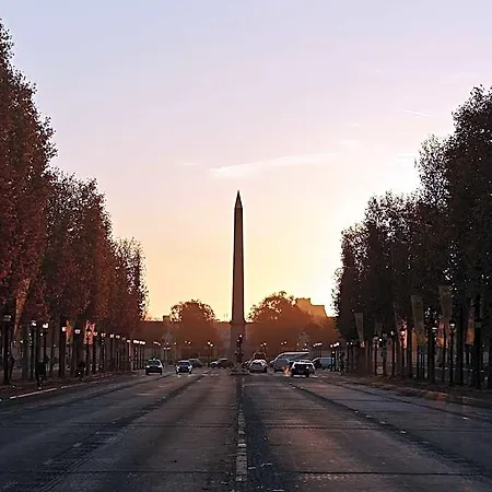 Numa Champs-elysees Aparthotel 4*