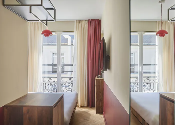 Numa Champs-élysées París