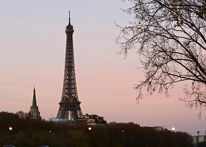 Numa Champs-élysées Apartahotel