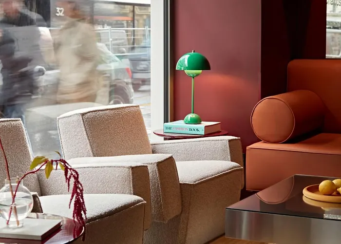 Numa Champs-élysées París