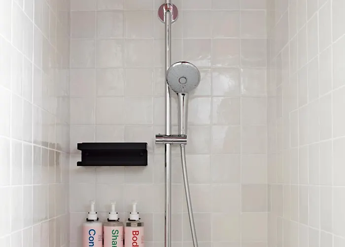 Numa Champs-élysées París