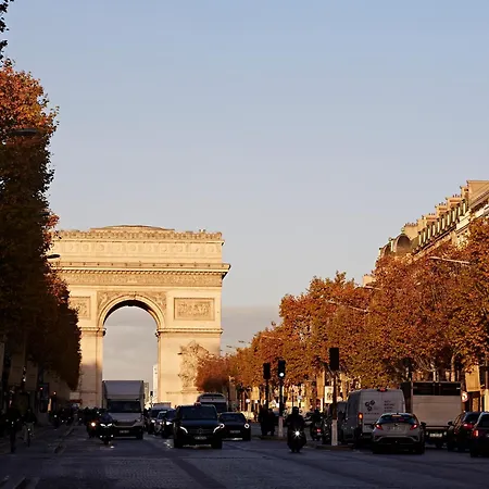 Numa Champs-elysees Aparthotel Paris