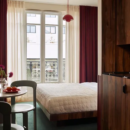 Aparthotel Numa Champs-elysees 4*